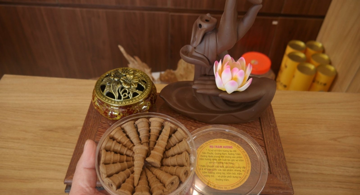 Nụ Trầm Xông Nhà – Thanh Lọc Không Gian, Mang Lại May Mắn