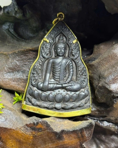 Mặt dây chuyền bình an  